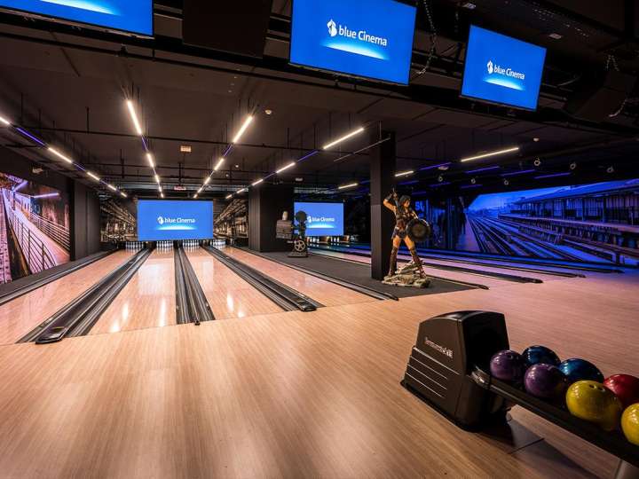 Bowling at the blue Cinema Maxx Winterthur