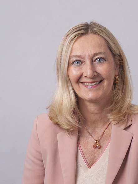 Silke Schmitt Oggier, Medical Director at santé24, explains why telemedicine relieves the burden on GPs, but does not replace them