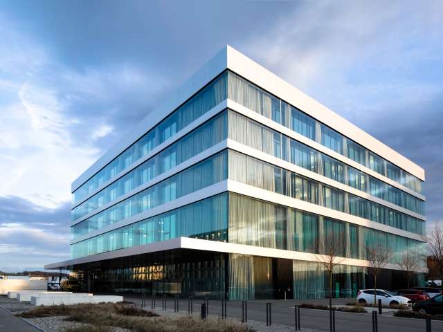 Commercial property NEO Spaces